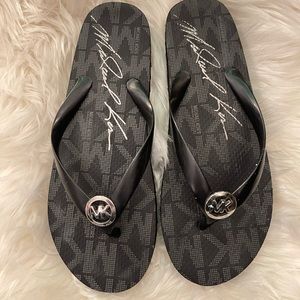 Micheal Kors size 9 in women